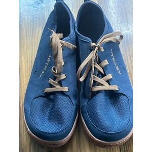Astral womens Loyak Navy Blue Tan Water Shoes Outdoor Sneakers VHC-F21 Size 14